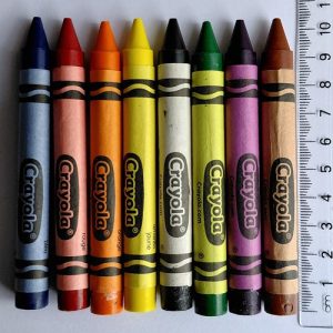 pack of 8 crayola crayons